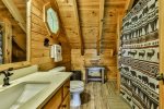 Private master bath with jetted tub